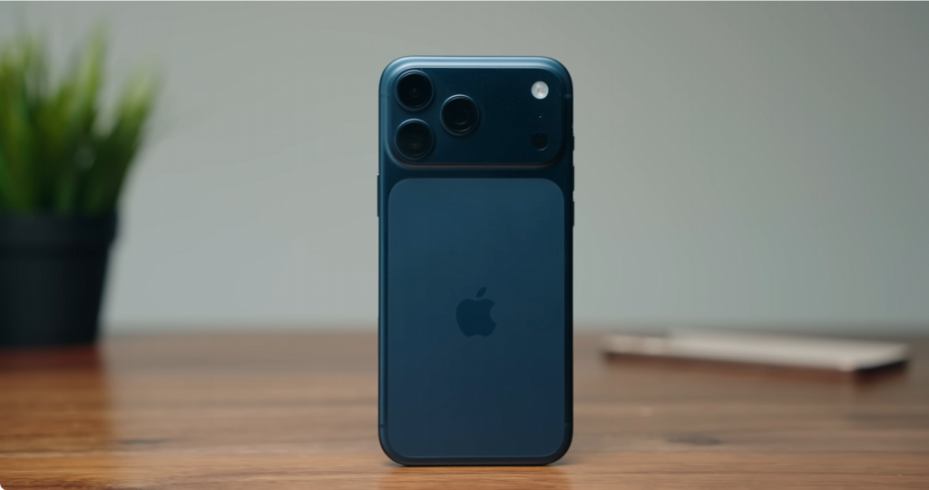 iPhone 17 Pro Max 怎么样 iPhone 17 Pro Max 值得买吗 2026 年全场景实测选购避坑指南